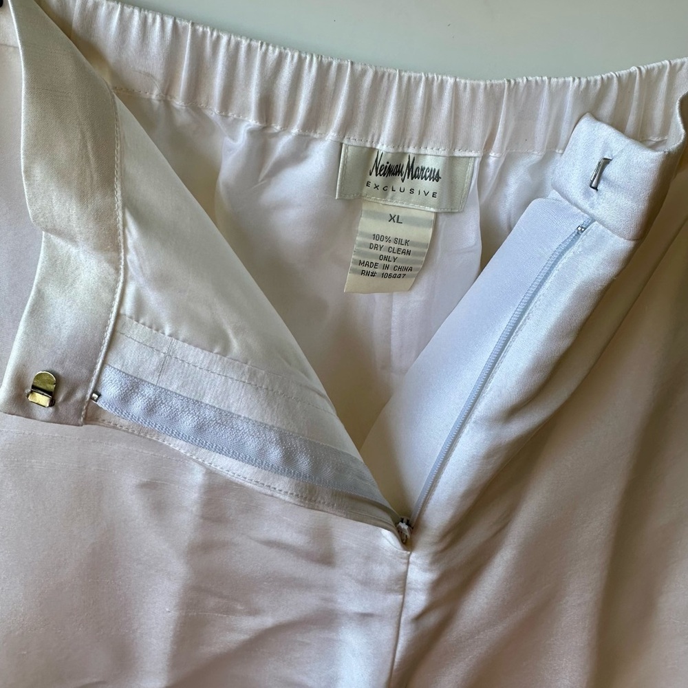 Neiman Marcus 100% Silk Elegant Cream White Women's Pants, XL - Picture 5 of 9